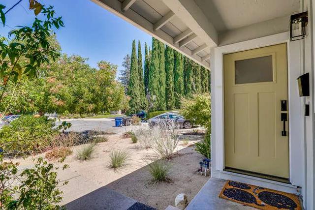898 La Plata Plaza, Campbell CA: https://media.crmls.org/mediaz/302fe8e6-e48c-4c83-a86f-368a7cdb2146.jpg