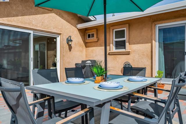 38243 Manzanita St, Newark CA: https://media.crmls.org/mediaz/30302759-afb4-4d32-ab97-a4de542df6bb.jpg