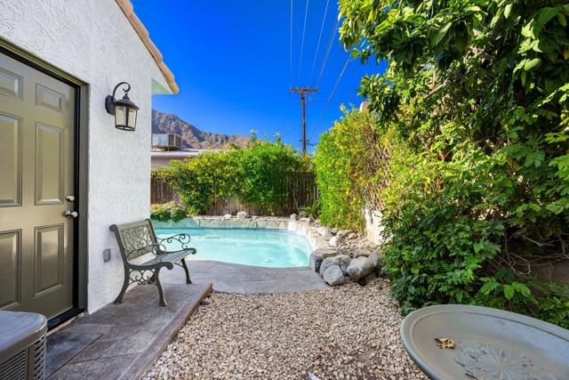 53967 Avenida Navarro, La Quinta CA: https://media.crmls.org/mediaz/30302e5a-be9a-48ef-b01e-bb3d29864b86.jpg