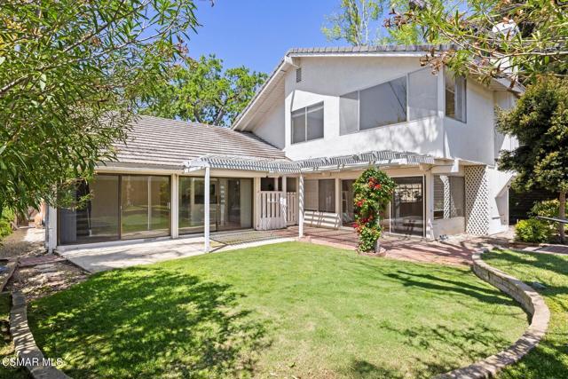 3036 E Adirondack Court, Westlake Village CA: https://media.crmls.org/mediaz/3030f9da-a298-433d-9b25-b40af58849e0.jpg