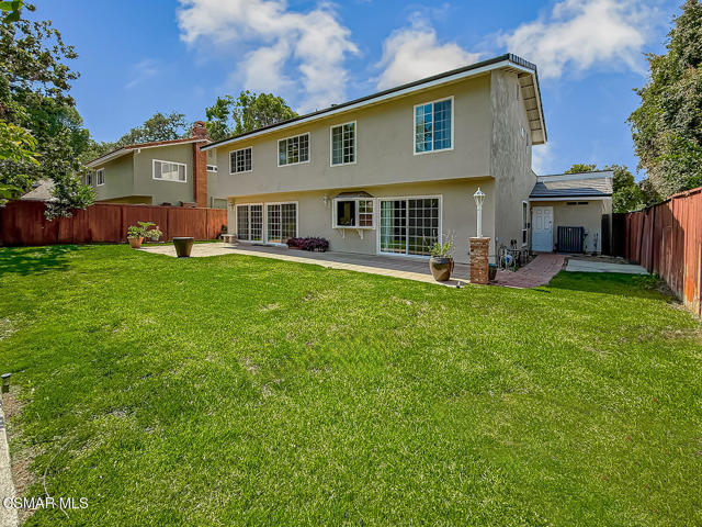 1646 Swansea Place, Westlake Village CA: https://media.crmls.org/mediaz/3031a2b8-a123-4116-99df-7a0fc4fcad0f.jpg