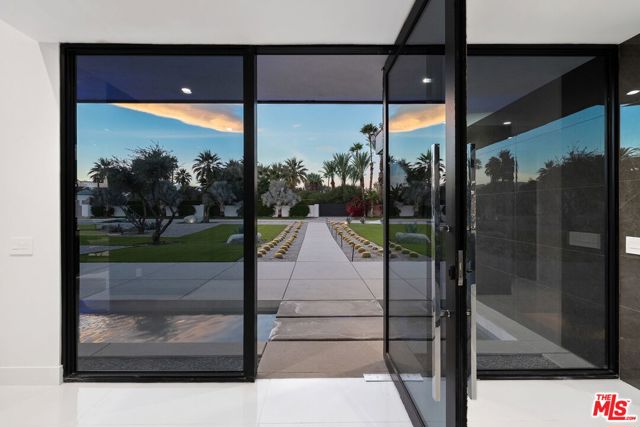 80885 Vista Bonita Trail, La Quinta CA: https://media.crmls.org/mediaz/3031ec52-1f5a-44bf-aea3-87240040d60b.jpg