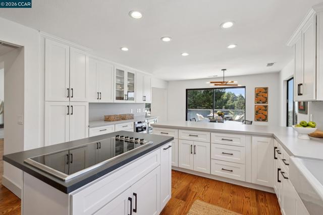 Image 17 of 49 For 1227 Alvarado Road