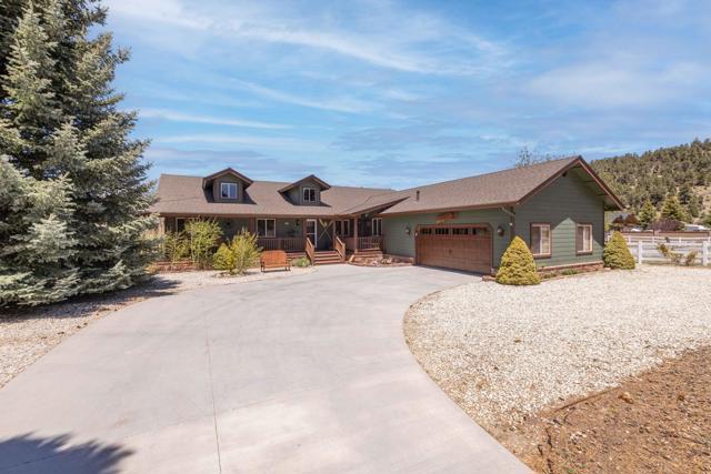 1188 Monte Vista Drive, Big Bear CA: https://media.crmls.org/mediaz/3032185a-b1f5-4536-9c7c-3e18223de59f.jpg
