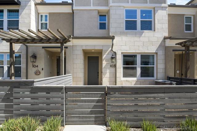 1209 Sunrise Vw, San Marcos, California 92078, 3 Bedrooms Bedrooms, ,2 BathroomsBathrooms,Townhouse,For Sale,Sunrise Vw,250029332SD