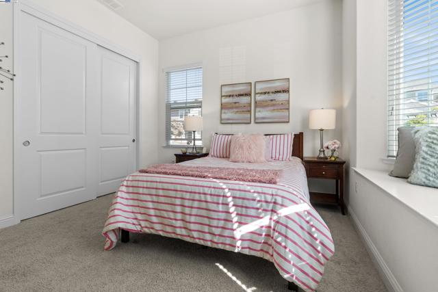 4440 Pine Mountain Way, Dublin CA: https://media.crmls.org/mediaz/3035df93-f660-4412-8cf4-ce2889041708.jpg