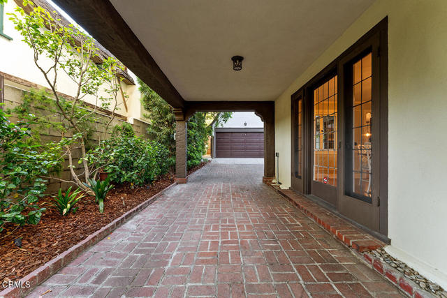 Detail Gallery Image 15 of 67 For 855 Old Mill Rd, Pasadena,  CA 91108 - 3 Beds | 3/1 Baths