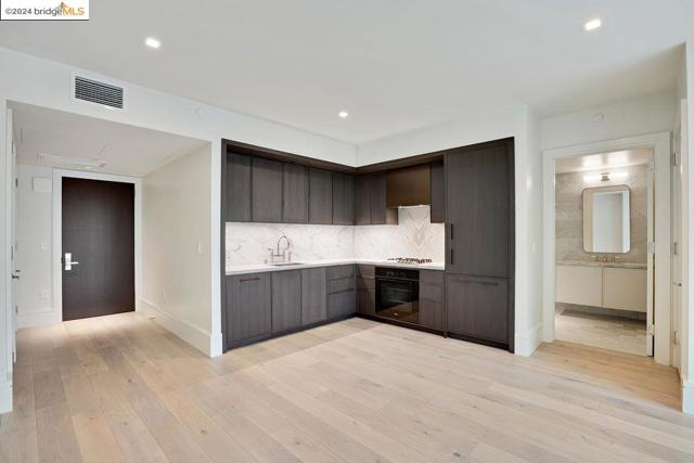 Image 3 of 28 For 1515 Union St  4f