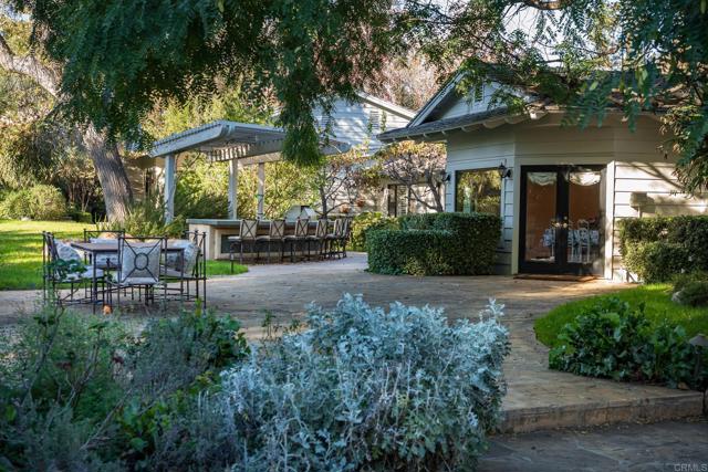 Image 26 of 39 For 16041 Via Del Alba