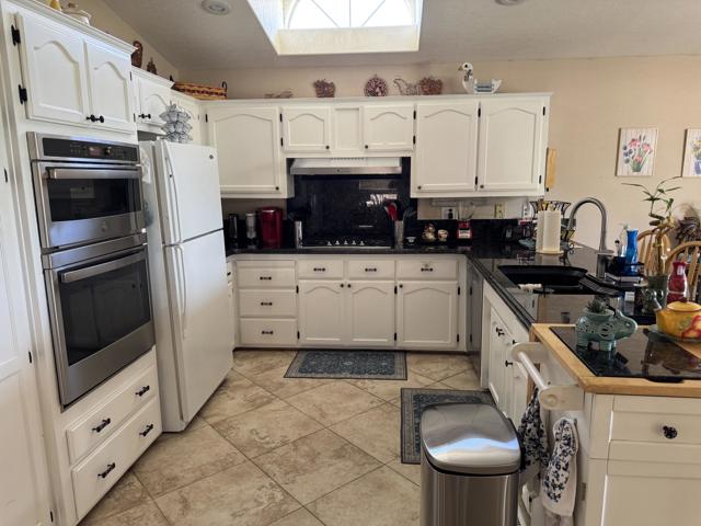 35610 Mexico Way, Thousand Palms CA: https://media.crmls.org/mediaz/3037747f-5b3e-475d-9fb4-2a16c8c186a1.jpg
