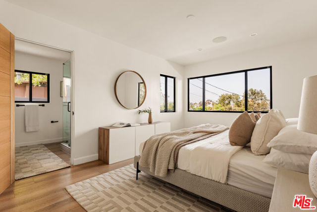 5931 Abernathy Drive, Los Angeles CA: https://media.crmls.org/mediaz/30377701-6390-4dc2-a15b-98fe6a0ea4a5.jpg