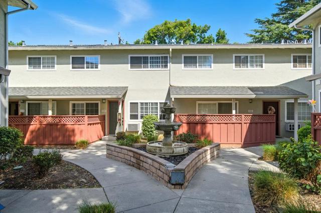 700 Fargo Avenue, San Leandro CA: https://media.crmls.org/mediaz/30380394-ed8e-4d92-b197-80132c994fac.jpg