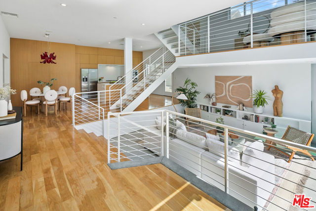 338 Rennie Avenue, A photo 5