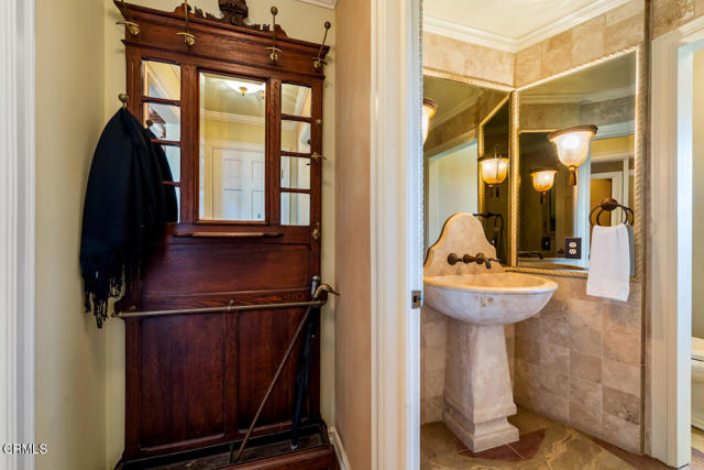 Detail Gallery Image 7 of 62 For 427 Long Canyon Rd, Bradbury,  CA 91008 - 5 Beds | 5/1 Baths