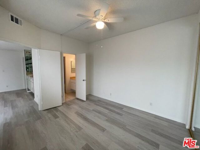 311 Bora Bora Way, Marina del Rey CA: https://media.crmls.org/mediaz/303baa40-5d47-4602-be87-cb67d0c31016.jpg