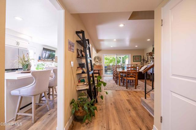 5625 Slicers Circle, Agoura Hills CA: https://media.crmls.org/mediaz/303bb519-6b71-4dc5-8a7e-19c61279094b.jpg