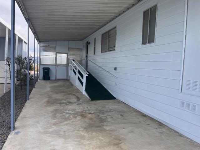 3535 Linda Vista Drive, San Marcos CA: https://media.crmls.org/mediaz/303bf8f6-dc94-49ce-959a-d27296ef8520.jpg