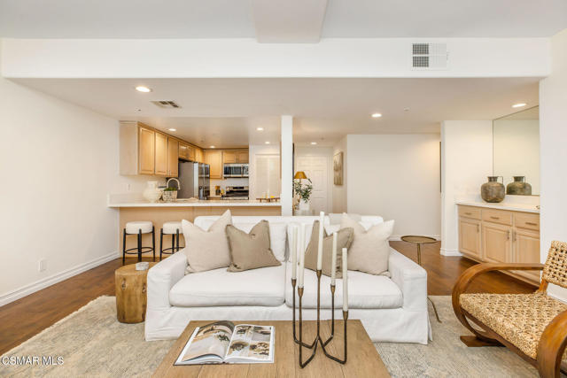 Drew Fenton | 11920 Goshen Avenue Los Angeles CA | MLS: 7420795 Drew Fenton | 11920 Goshen Avenue Los Angeles CA | MLS: 7420795