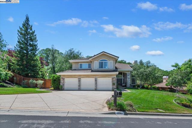 3761 SMALLWOOD COURT, Pleasanton CA: https://media.crmls.org/mediaz/303f6858-9cf7-4c24-8f73-42c2c97e6aec.jpg