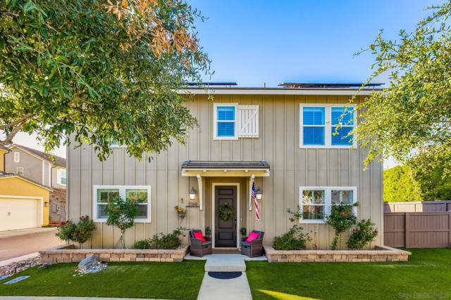 2769 Overlook Point Dr, Escondido CA: https://media.crmls.org/mediaz/303f6fd9-54eb-4ffb-a73e-f77ab749b636.jpg