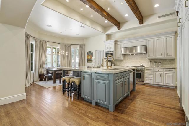 16356 Rambla De Las Flores, Rancho Santa Fe CA: https://media.crmls.org/mediaz/3040f9c5-5317-4fe7-8e5f-87da0a86c342.jpg