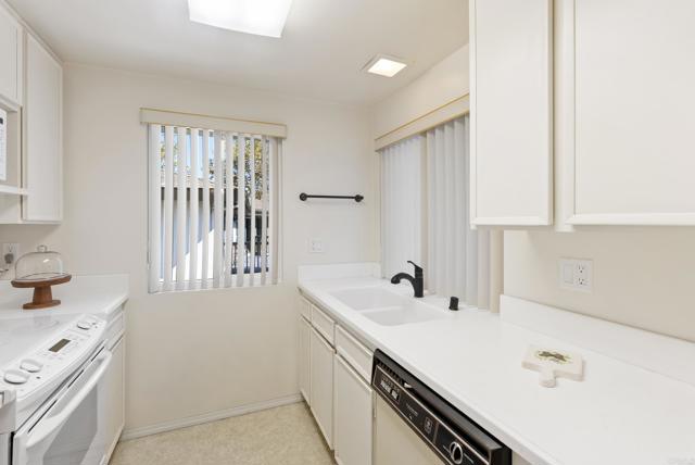 Detail Gallery Image 18 of 46 For 5350 Baltimore Dr #58,  La Mesa,  CA 91942 - 2 Beds | 2 Baths