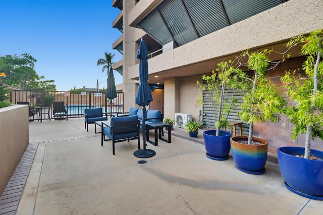 230 W Laurel Street, San Diego CA: https://media.crmls.org/mediaz/30428f46-e7ee-4a64-86c0-6c9153289cfa.jpg