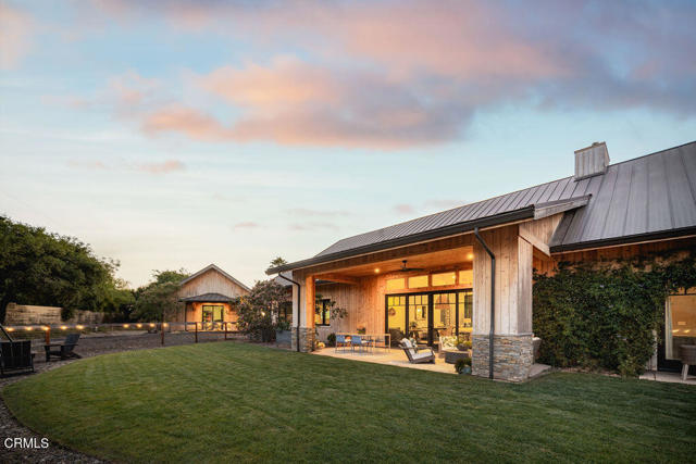 850 Sienna Way, Santa Ynez CA: https://media.crmls.org/mediaz/3042d853-10dd-48aa-8d54-06ded669b780.jpg