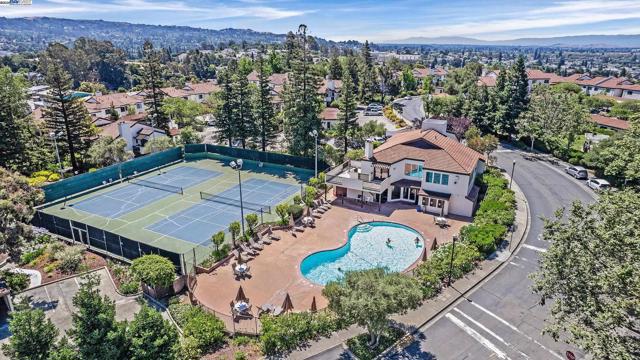 21239 Gary Dr, Hayward CA: https://media.crmls.org/mediaz/304421f5-c4c7-49e5-b2a8-99c7bb53ab41.jpg
