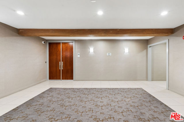 Drew Fenton | 836 S Bundy Drive Los Angeles CA | MLS: 7113379