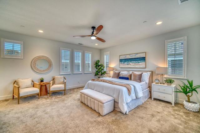 267 Sandy Gulch Drive, Marina CA: https://media.crmls.org/mediaz/3044eab2-78ea-4ab7-af22-23fbdb4f714b.jpg