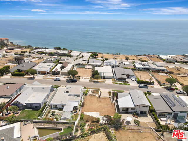 Drew Fenton | 18151 Kingsport Drive Malibu CA | MLS: 7358785