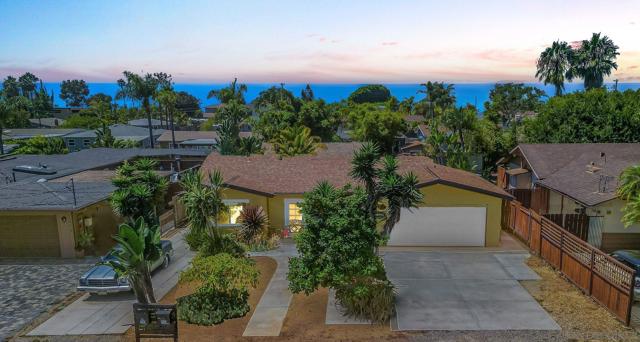1080 Aloha Dr, Encinitas CA: https://media.crmls.org/mediaz/30481603-f843-4993-a021-8cb4dbe0ab3b.jpg