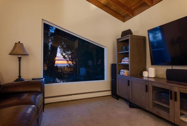 645 Skyward Drive, Aptos CA: https://media.crmls.org/mediaz/3048958d-0973-41c4-96cb-3ace46d5c6df.jpg