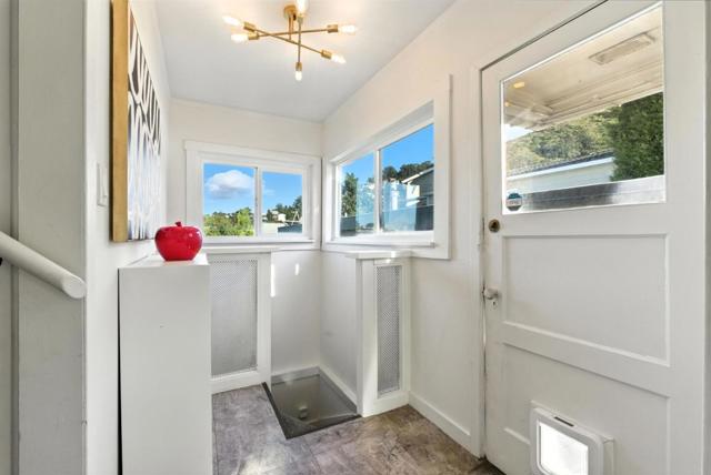 35 Mono Street, Brisbane CA: https://media.crmls.org/mediaz/3048d2e7-53d6-4998-8fff-990b5dad8bbd.jpg