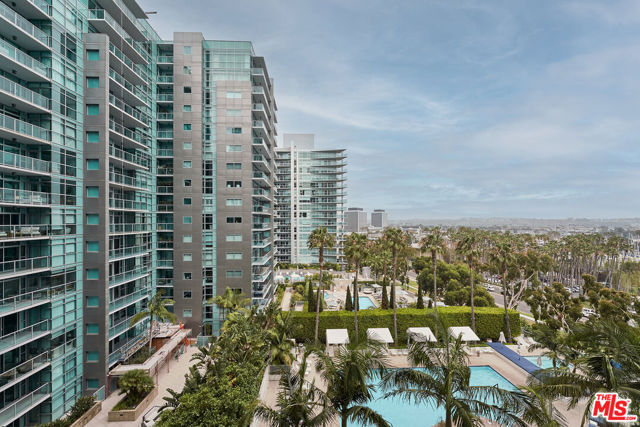 13700 MARINA POINTE Drive, Marina del Rey, California 90292, 2 Bedrooms Bedrooms, ,2 BathroomsBathrooms,Condominium,For Sale,MARINA POINTE,24396671