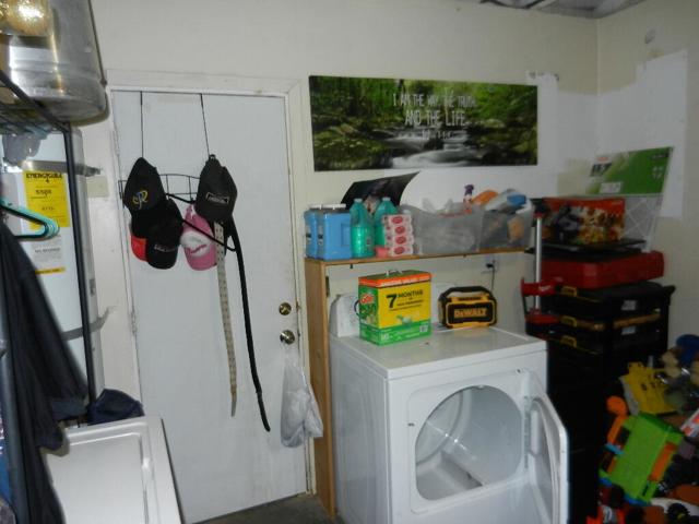 82129 Crest Avenue, Indio CA: https://media.crmls.org/mediaz/304bf64f-bf11-4f36-8633-5c51d4a93525.jpg