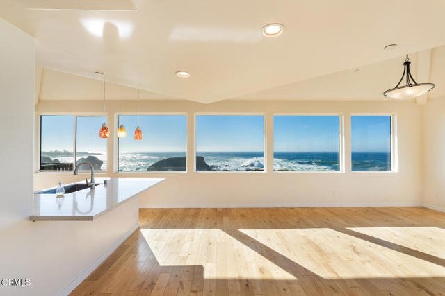 Detail Gallery Image 11 of 61 For 45525 S Caspar Dr, Mendocino,  CA 95460 - 1 Beds | 2 Baths