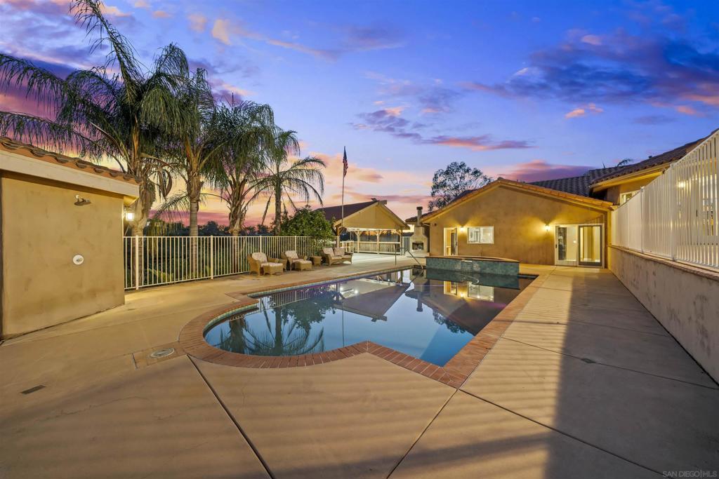 16951 Old Coach Rd - photo 2