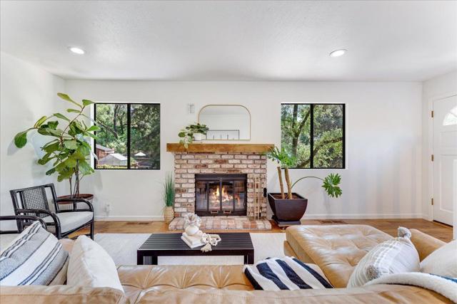641 Marion Avenue, Ben Lomond CA: https://media.crmls.org/mediaz/304df1df-5235-4bf7-9db0-9706d9fddf0e.jpg