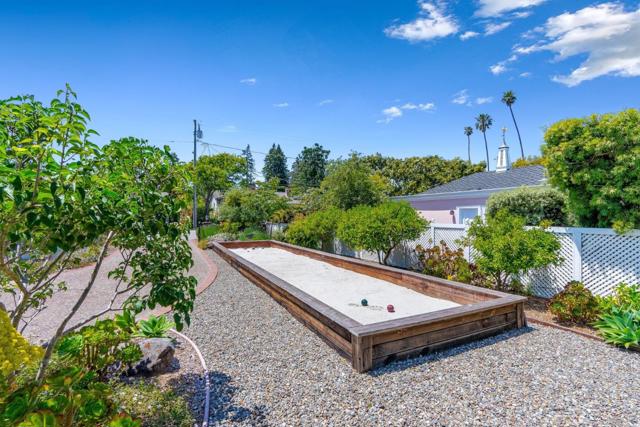 1212 Laurent Street, Santa Cruz CA: https://media.crmls.org/mediaz/304e55b4-c27b-4594-b73c-b32bde4e1531.jpg