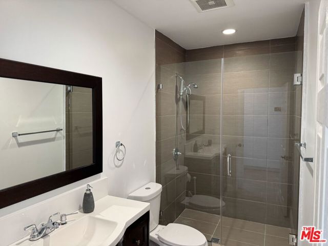 Drew Fenton | 429 S Gretna Green Way Los Angeles CA | MLS: 7482842