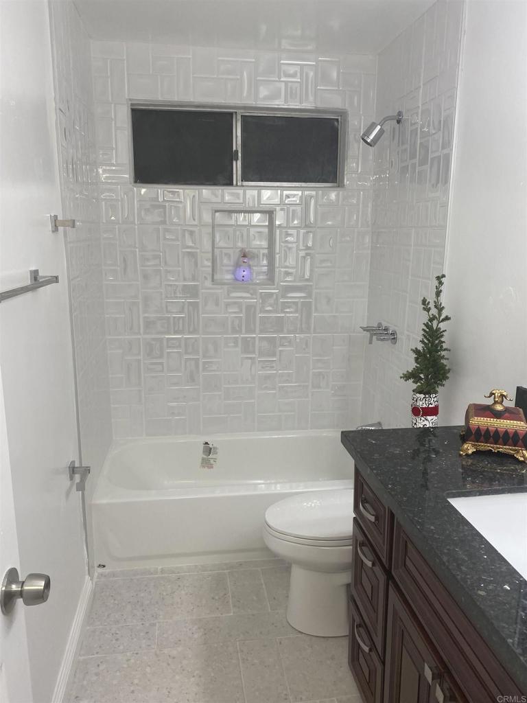 841 40th St. - photo 8