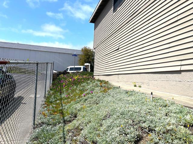 375 Shipley Avenue, Daly City CA: https://media.crmls.org/mediaz/30510246-d4c2-41e4-8acb-a210aa3c4cdc.jpg