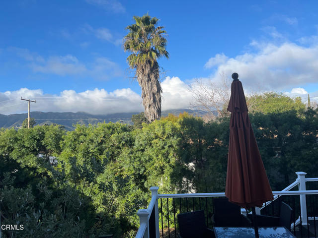 2339 Park Avenue, Montrose CA: https://media.crmls.org/mediaz/3051484e-3f28-4b87-9a99-f07c212ef2f7.jpg