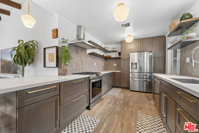 6644 Columbus Avenue photo 4