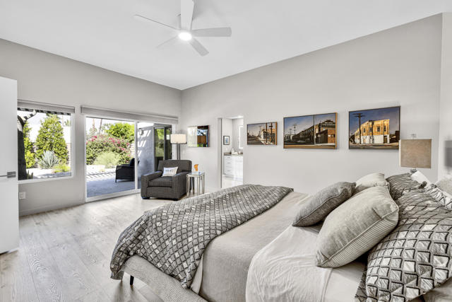 70880 Sunny Lane, Rancho Mirage CA: https://media.crmls.org/mediaz/3054511b-2183-4b6b-a1ce-e7685e47ef7a.jpg