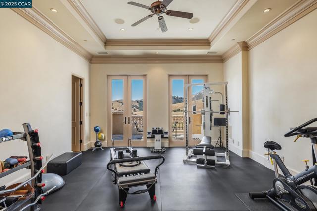 940 Eagle Ridge Dr, Danville CA: https://media.crmls.org/mediaz/30546893-1e57-4b55-b7e1-3d4c55dd174e.jpg