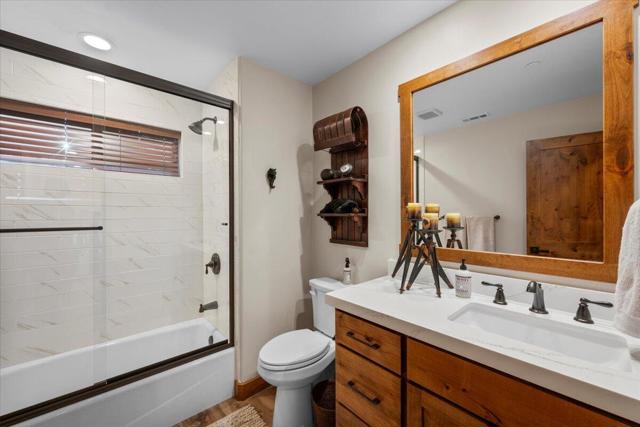 41562 Stone Bridge Road, Big Bear CA: https://media.crmls.org/mediaz/30546ff2-38bb-46e7-92f1-85d74bdcdb5c.jpg