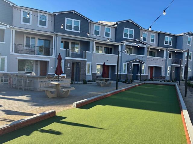 Front Image Thumbnail for CRNDP2601973